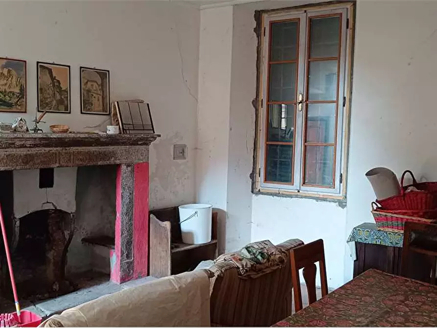 Immagine 33 di Rustico / casale in vendita  in via Garibaldi 3 a Casalzuigno