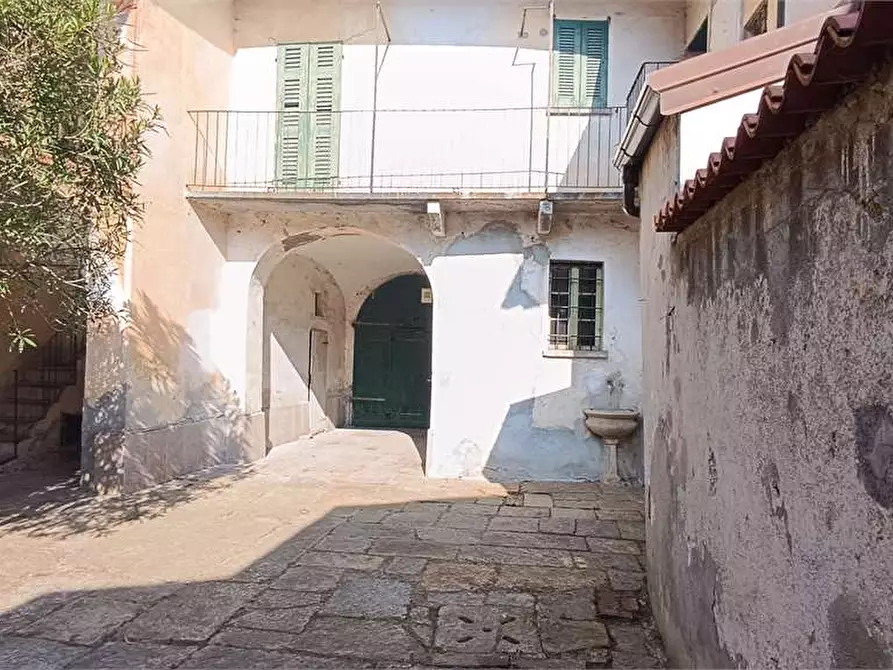 Immagine 5 di Rustico / casale in vendita  in via Garibaldi 3 a Casalzuigno