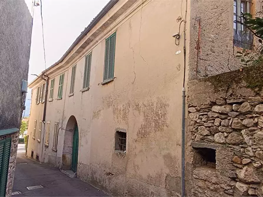 Immagine 9 di Rustico / casale in vendita  in via Garibaldi 3 a Casalzuigno