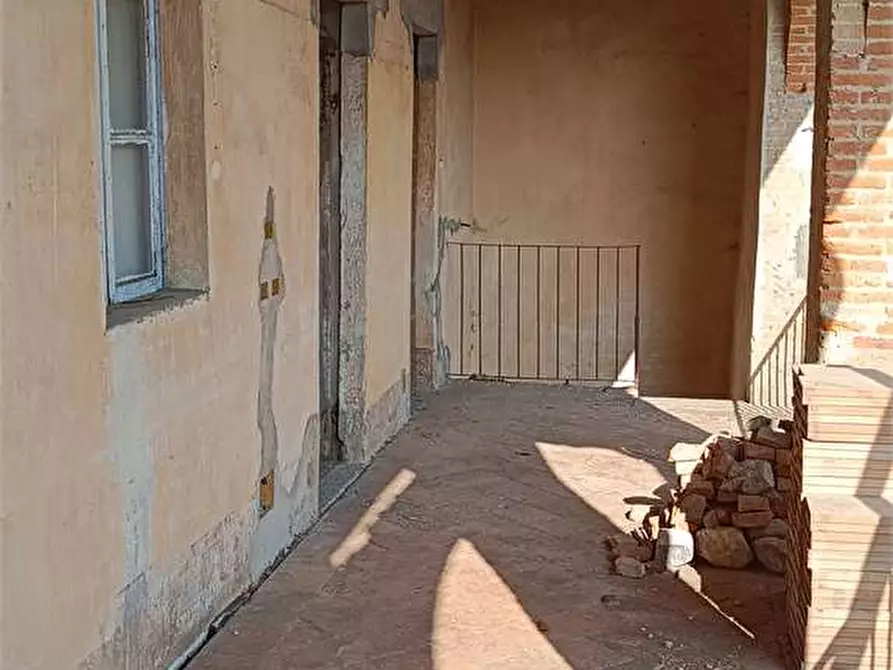 Immagine 38 di Rustico / casale in vendita  in via Garibaldi 3 a Casalzuigno