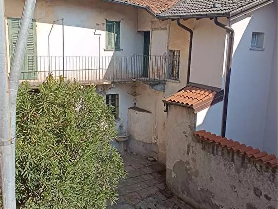 Immagine 39 di Rustico / casale in vendita  in via Garibaldi 3 a Casalzuigno