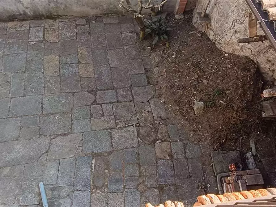 Immagine 40 di Rustico / casale in vendita  in via Garibaldi 3 a Casalzuigno