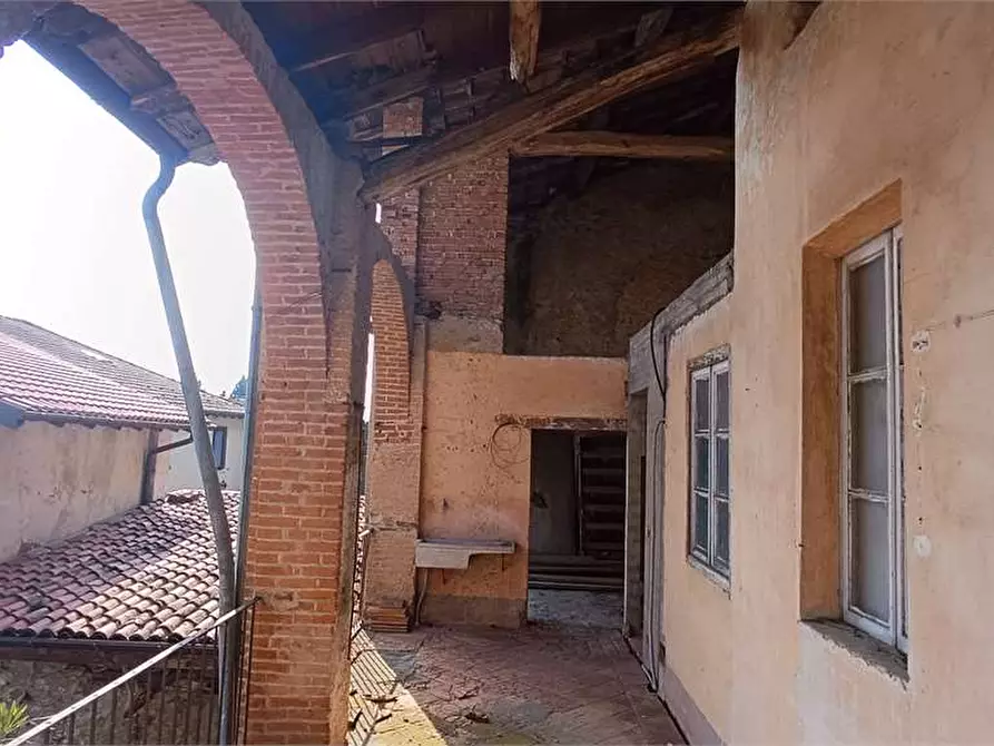 Immagine 11 di Rustico / casale in vendita  in via Garibaldi 3 a Casalzuigno