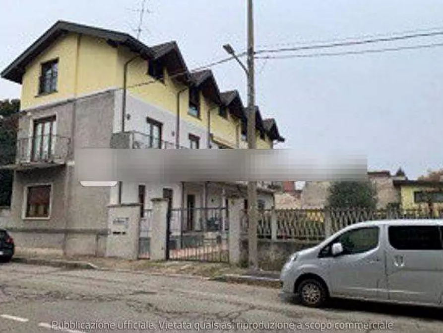 Immagine 1 di Appartamento in vendita  in Sezione sacconago, via baraggioli a Busto Arsizio