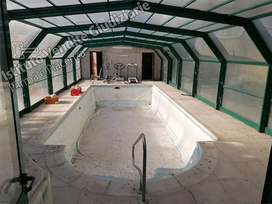 Immagine 9 di Villa in vendita  in Loc. san pancrazio parmense, stradello perizzi, 28 a Parma