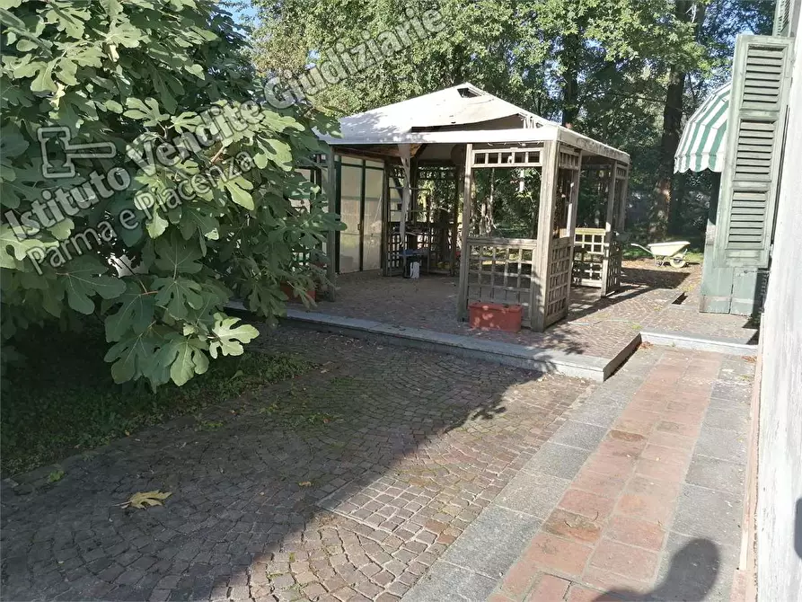 Immagine 10 di Villa in vendita  in Loc. san pancrazio parmense, stradello perizzi, 28 a Parma