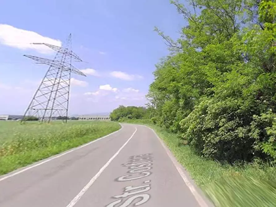 Immagine 1 di Terreno agricolo in vendita  in strada costiera a Cornate D'adda