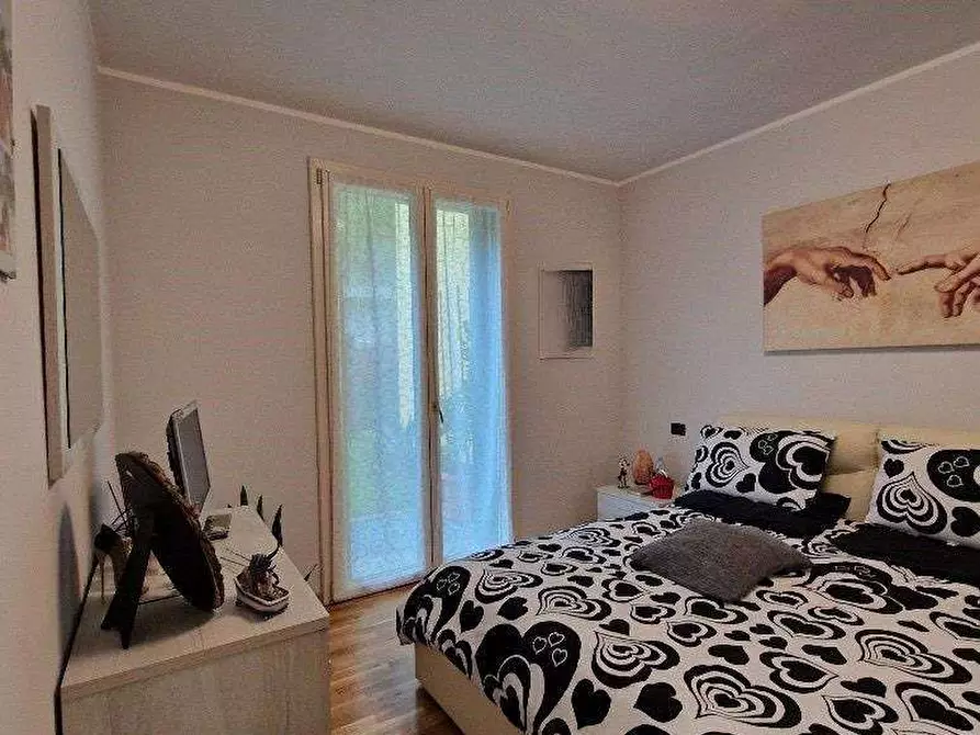 Immagine 6 di Appartamento in vendita  in Via san Michele  10 a Valbrona