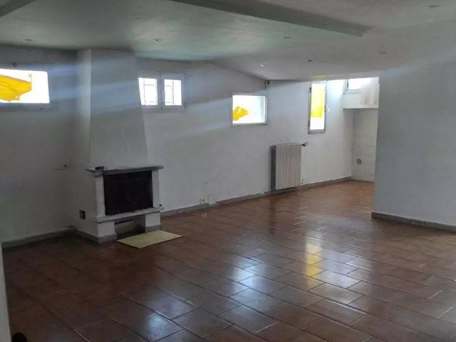 Immagine 9 di Appartamento in vendita  in Via pastrengo a Somma Lombardo