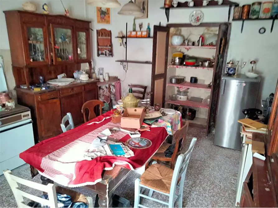 Immagine 10 di Appartamento in vendita  in Via san bartolomeo 16-18 a Cittiglio