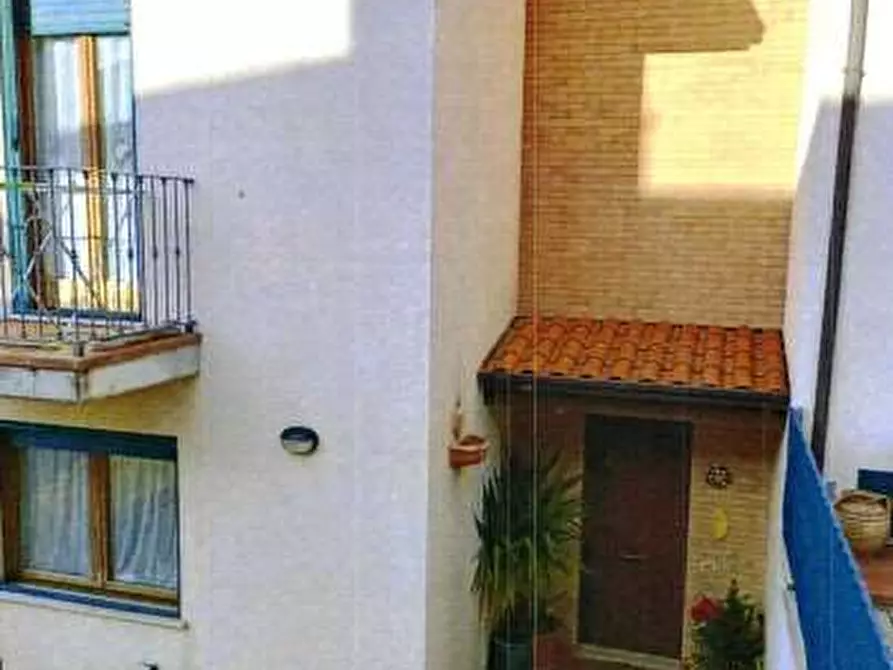 Immagine 2 di Villetta a schiera in vendita  in Via Giovanni da Palestrina, 46, Fermo FM, Italia a Fermo