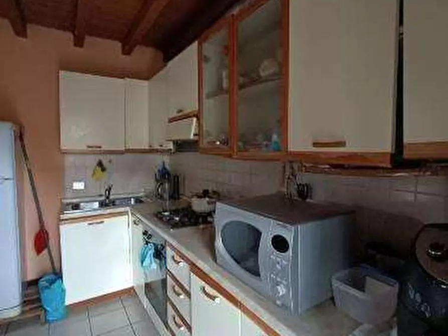 Immagine 5 di Appartamento in vendita  in Via Umberto I a Lurate Caccivio