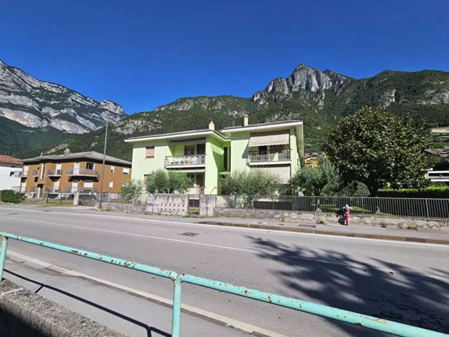 Immagine 1 di Appartamento in vendita  in Viale A. De Gasperi  57/59 a Avio