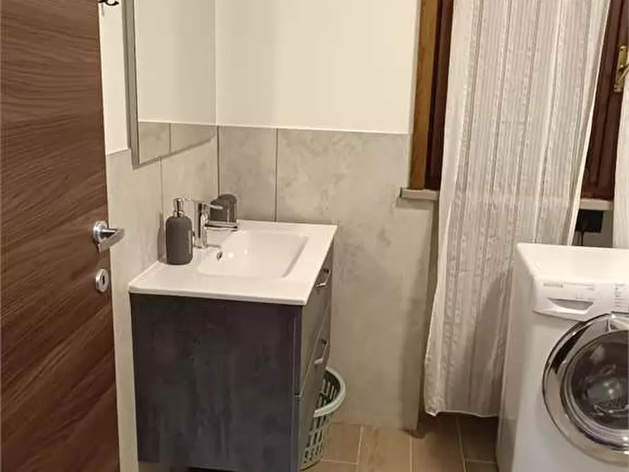 Immagine 13 di Appartamento in affitto  in via XXV aprile 32 a Monvalle