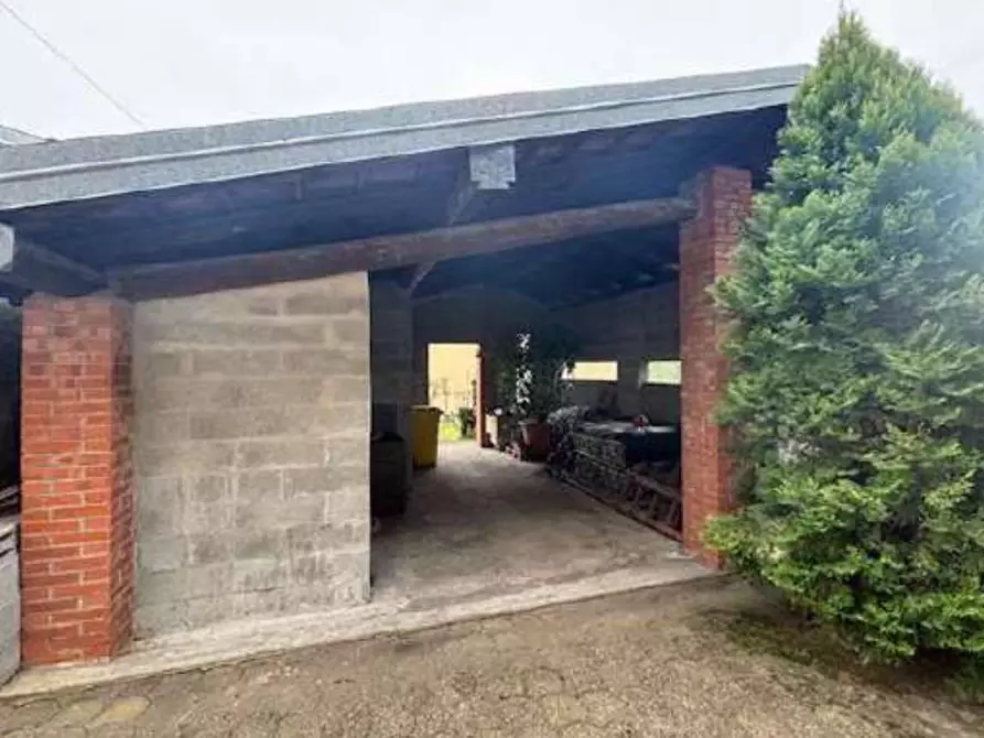 Immagine 21 di Appartamento in vendita  in Piazza monte grappa  11 a Daverio