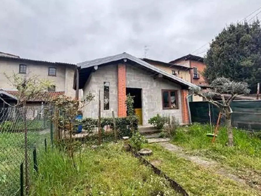 Immagine 22 di Appartamento in vendita  in Piazza monte grappa  11 a Daverio