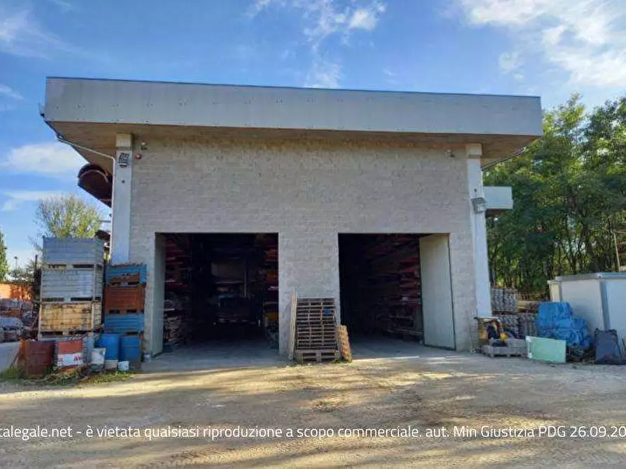 Immagine 4 di Magazzino in vendita  in Frazione Crugola - Via Stazione 128 a Mornago