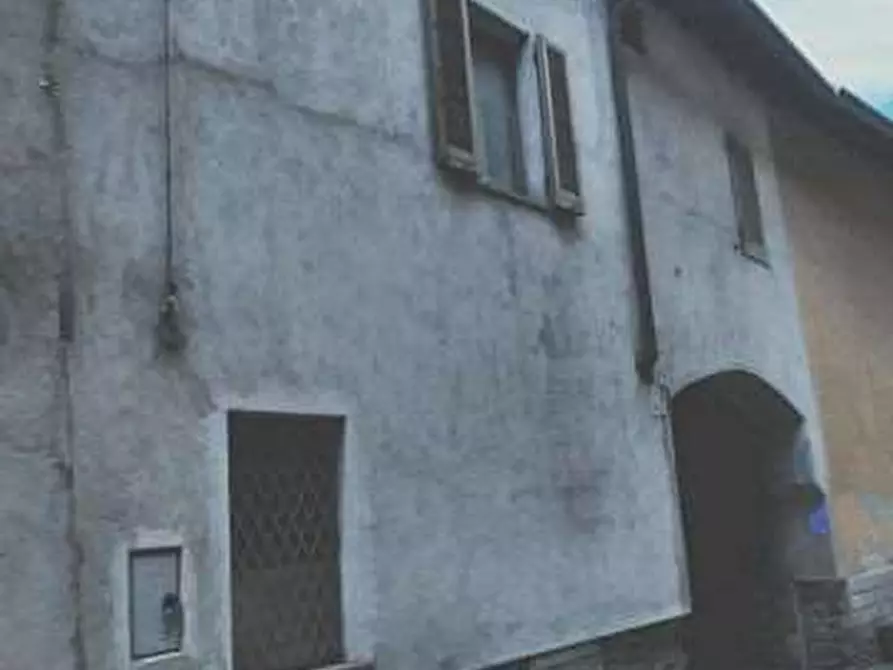 Immagine 2 di Porzione di casa in vendita  in Via Villoresi, 4 a Somma Lombardo