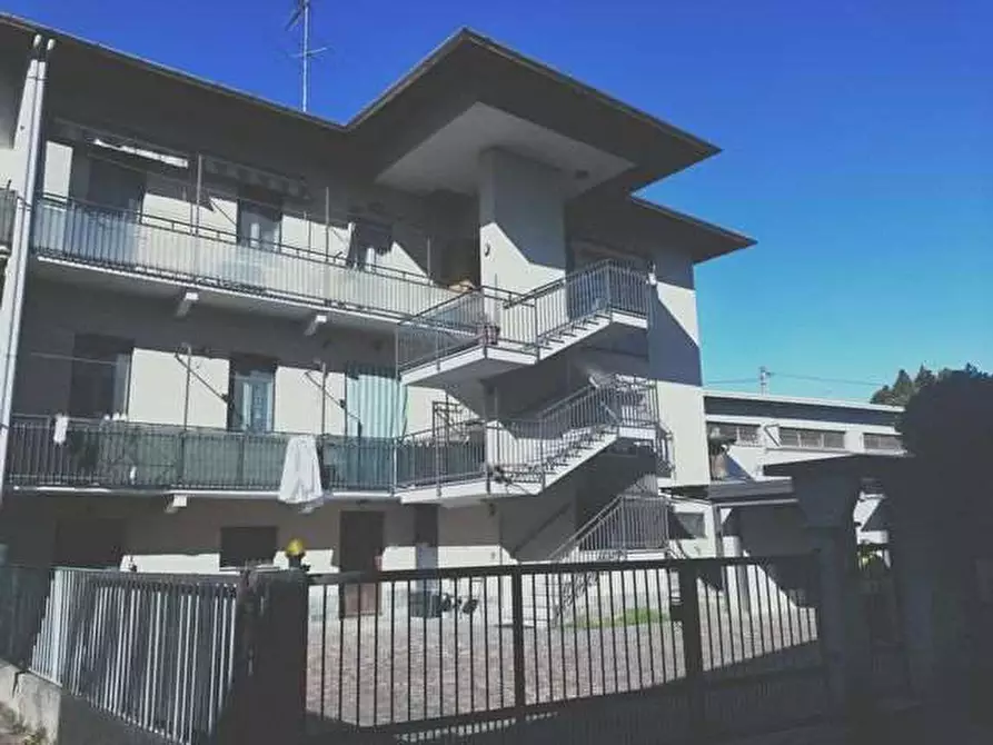 Immagine 1 di Appartamento in vendita  in Via D. Ceriani, 15 a Sesto Calende