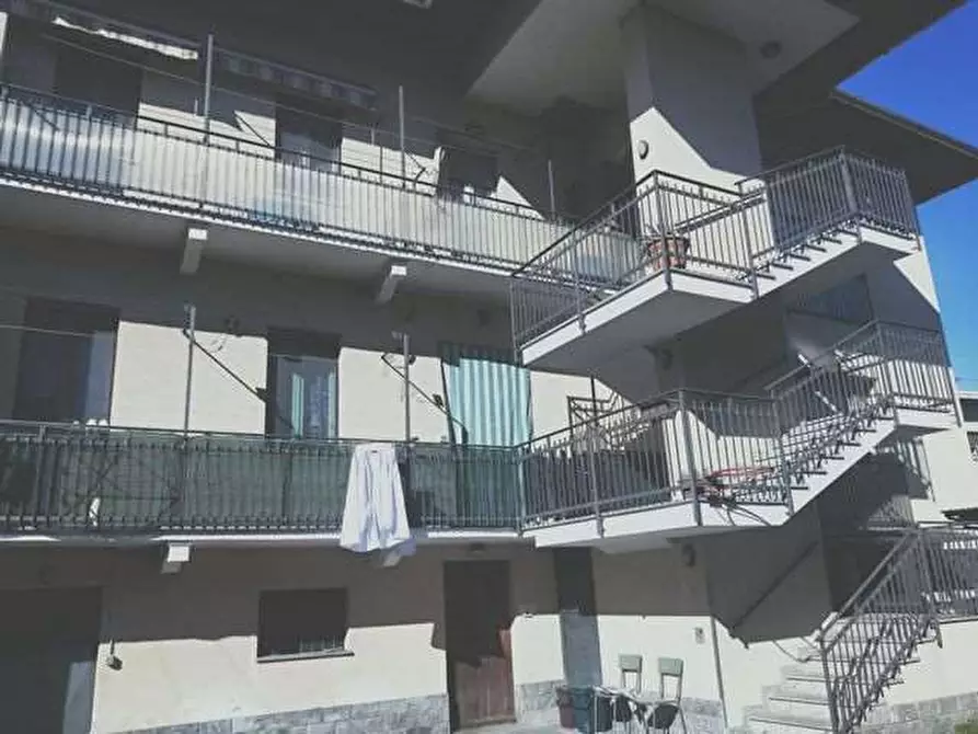 Immagine 2 di Appartamento in vendita  in Via D. Ceriani, 15 a Sesto Calende