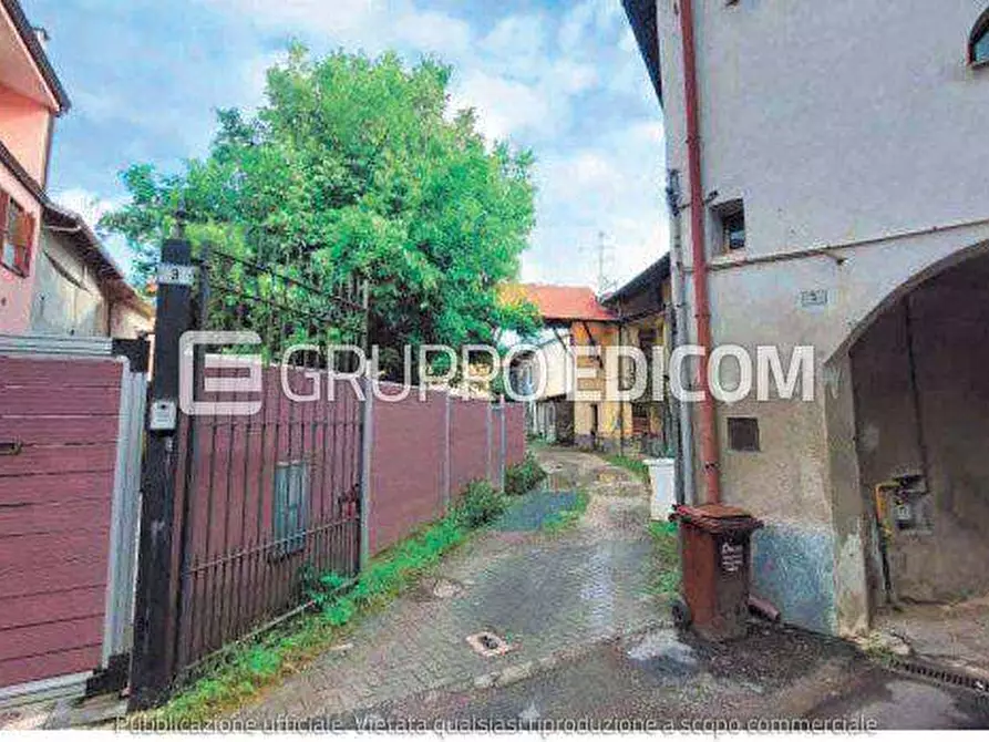 Immagine 3 di Appartamento in vendita  in Vicolo curtatone (fraz. sacconago) a Busto Arsizio