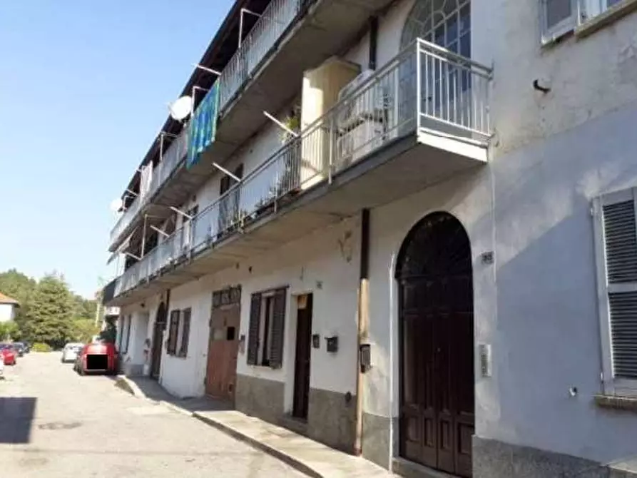 Immagine 2 di Appartamento in vendita  in Via XXV Aprile  a Besozzo