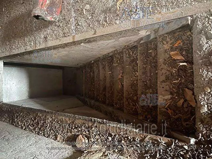 Immagine 4 di Stabile in vendita  in Via della chiesa 13 13 a Cuvio