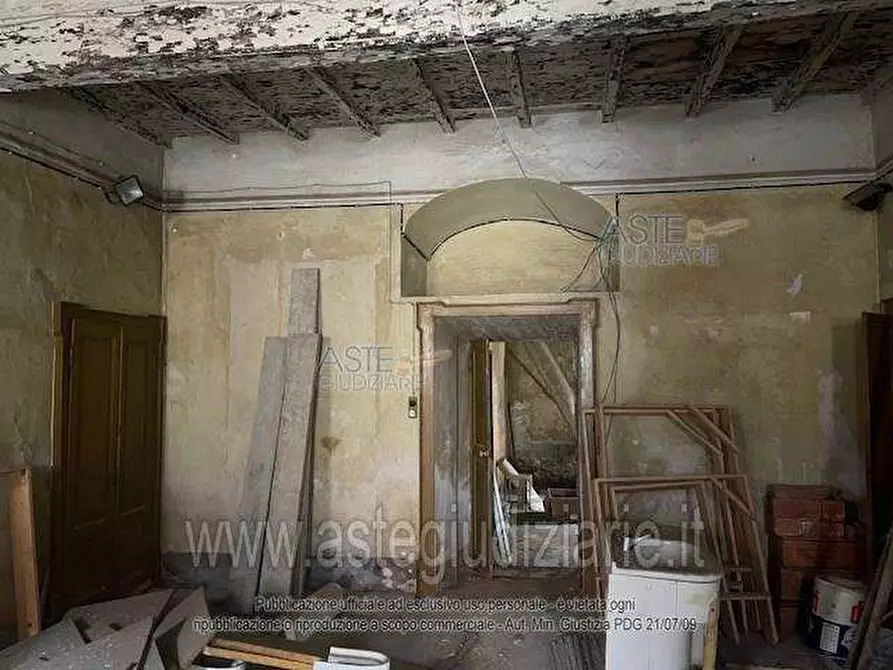 Immagine 8 di Stabile in vendita  in Via della chiesa 13 13 a Cuvio