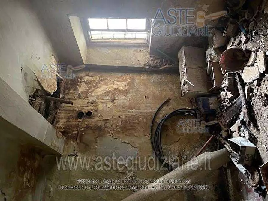 Immagine 11 di Stabile in vendita  in Via della chiesa 13 13 a Cuvio