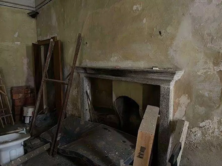 Immagine 4 di Stabile in vendita  in Via della chiesa 13 a Cuvio