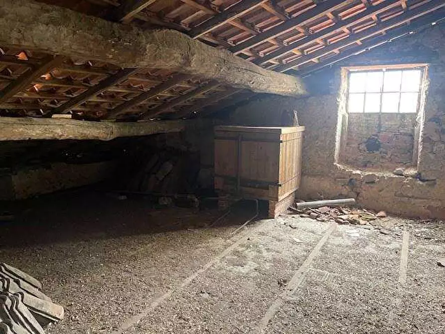 Immagine 13 di Stabile in vendita  in Via della chiesa 13 a Cuvio