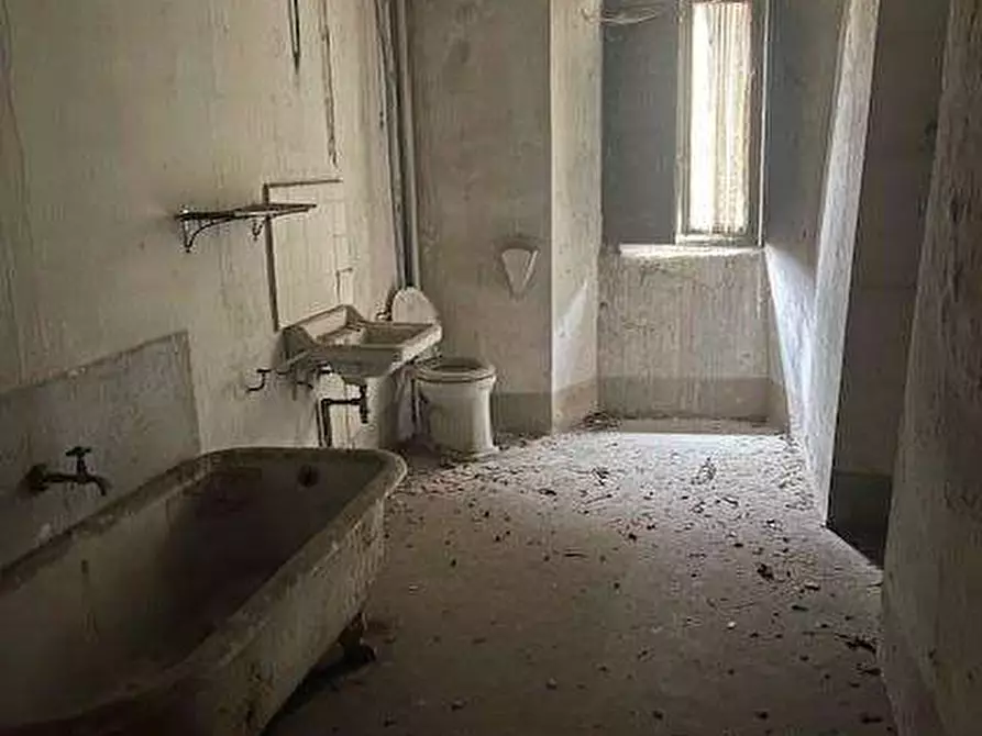 Immagine 36 di Stabile in vendita  in Via della chiesa 13 13 a Cuvio