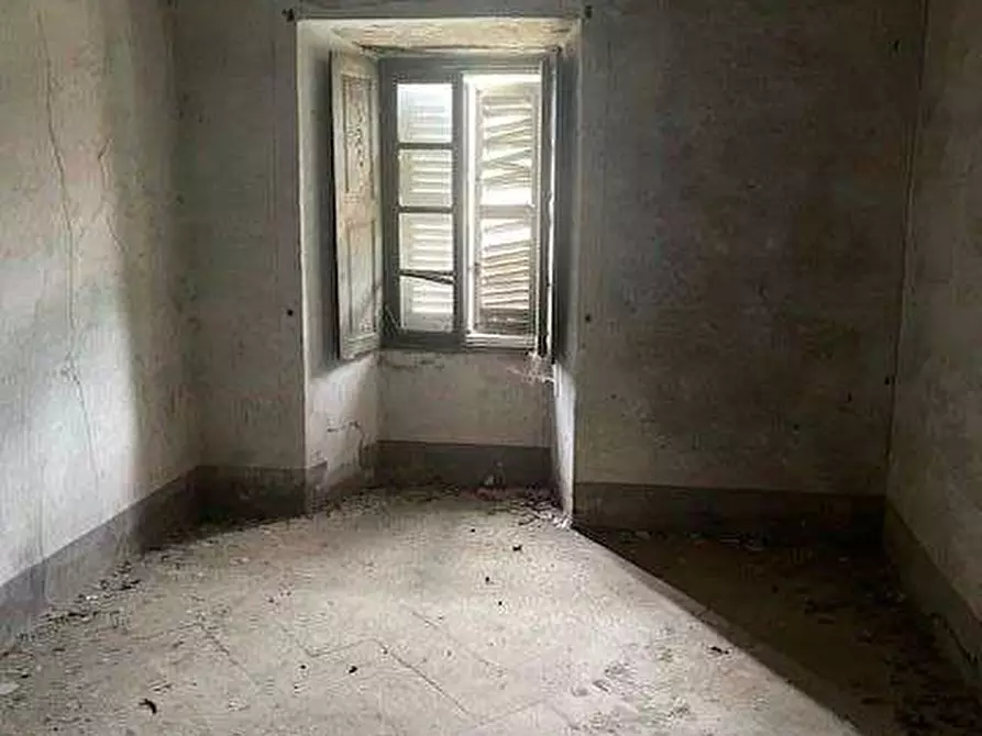 Immagine 20 di Stabile in vendita  in Via della chiesa 13 a Cuvio