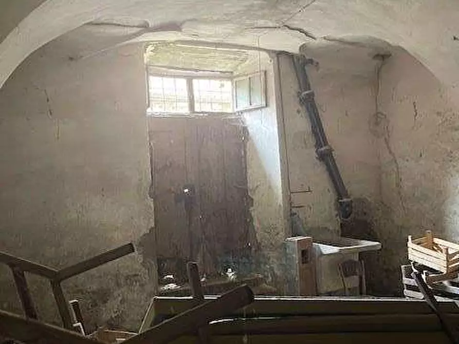 Immagine 24 di Stabile in vendita  in Via della chiesa 13 a Cuvio