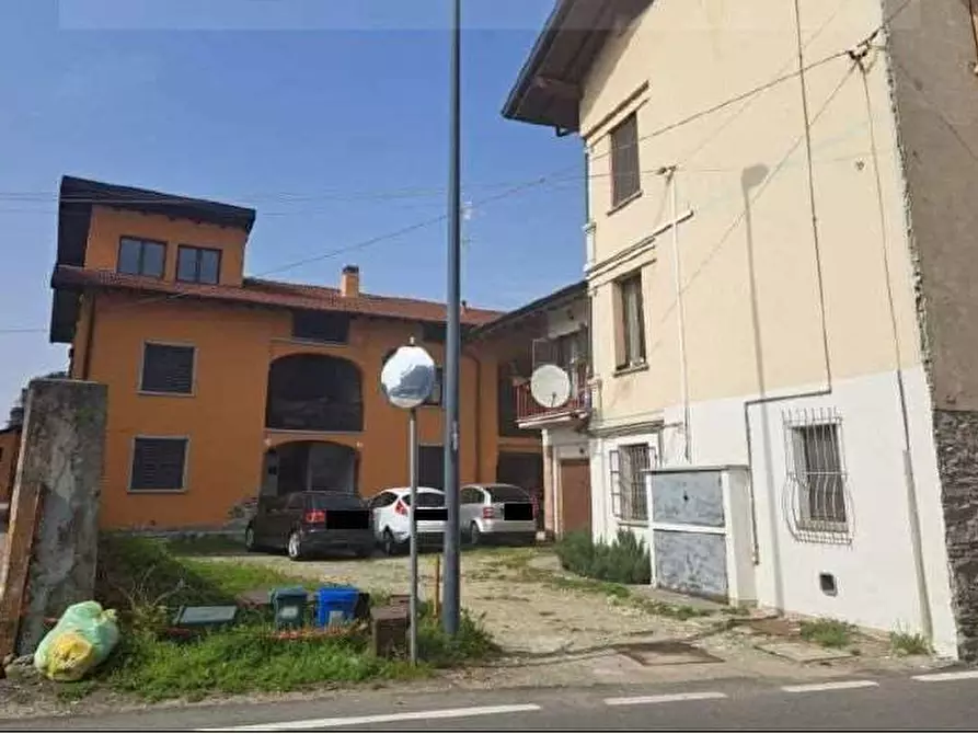 Immagine 1 di Appartamento in vendita  in Via Roma, 2 a Brebbia