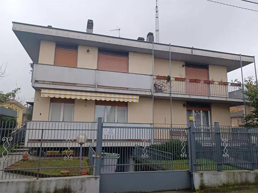 Immagine 1 di Appartamento in vendita  in Via G. Rossini 120 a Busto Arsizio