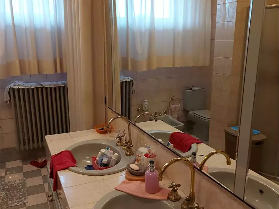 Immagine 9 di Appartamento in vendita  in Via G. Rossini 120 a Busto Arsizio