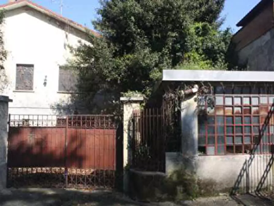 Immagine 4 di Villa in vendita  in Via Giuseppe Mazzini 38 a Somma Lombardo