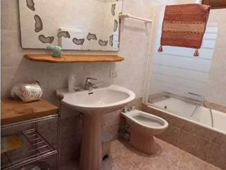 Immagine 3 di Villa in vendita  in Via roncaccio 11 a Cocquio-Trevisago