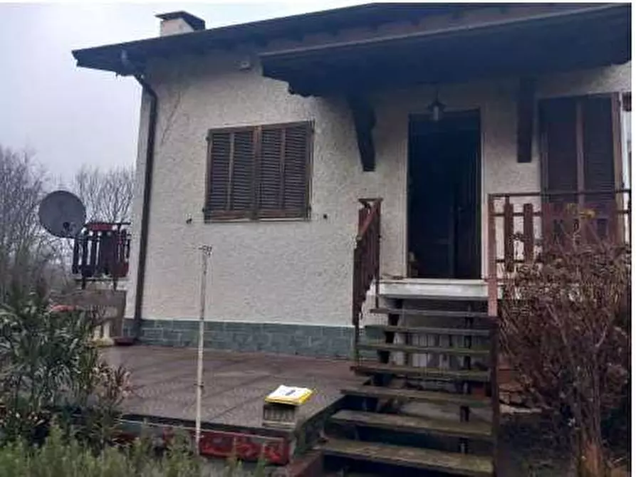 Immagine 12 di Villa in vendita  in Via roncaccio 11 a Cocquio-Trevisago