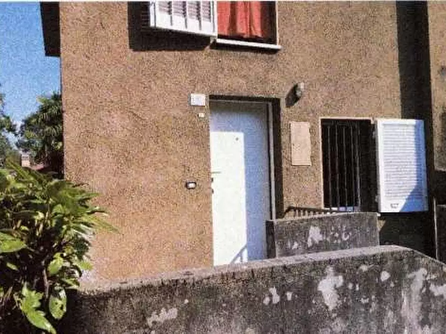 Immagine 2 di Appartamento in vendita  in Via Fermi a Bregano