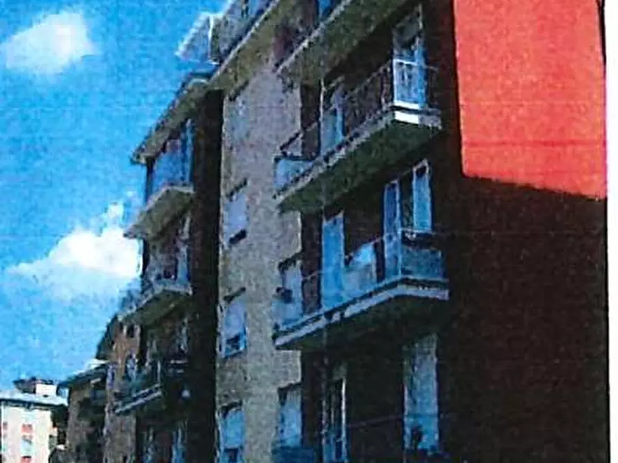 Immagine 3 di Appartamento in vendita  in Via valgella 12 a Varese