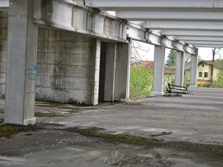 Immagine 11 di Villa in vendita  in Via Vittorio Veneto 57 a Travedona-Monate