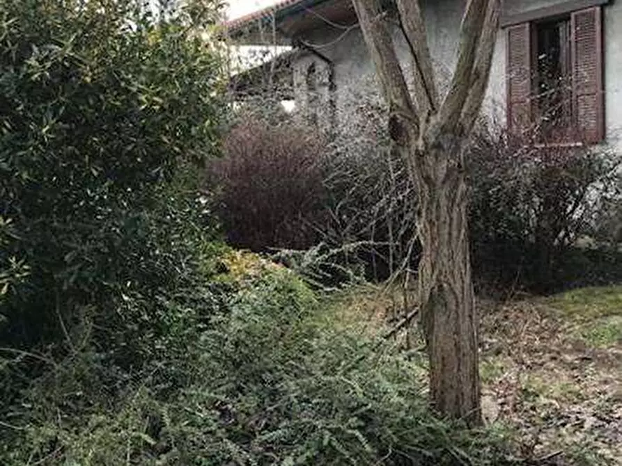 Immagine 2 di Villa in vendita  in Via baraggiola 327 a Cadrezzate Con Osmate