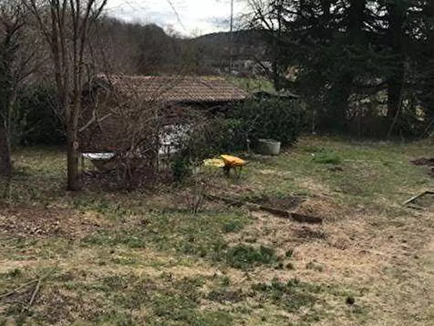 Immagine 3 di Villa in vendita  in Via baraggiola 327 a Cadrezzate Con Osmate