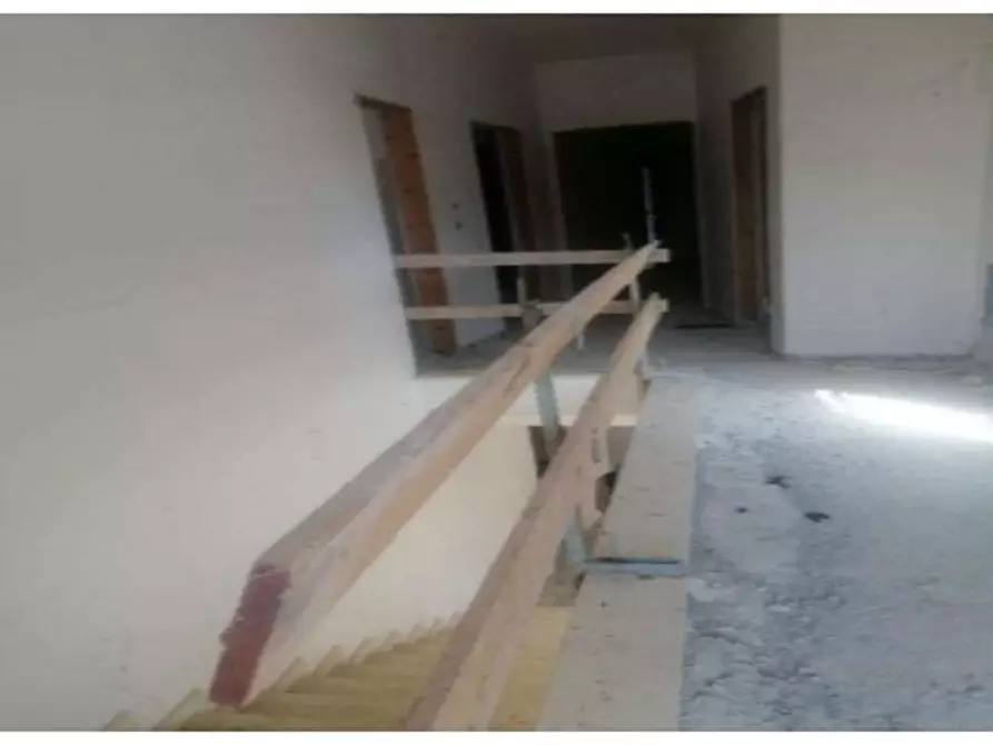 Immagine 32 di Villa in vendita  in Via Tratturo snc, loc. Villa Oliveti a Rosciano