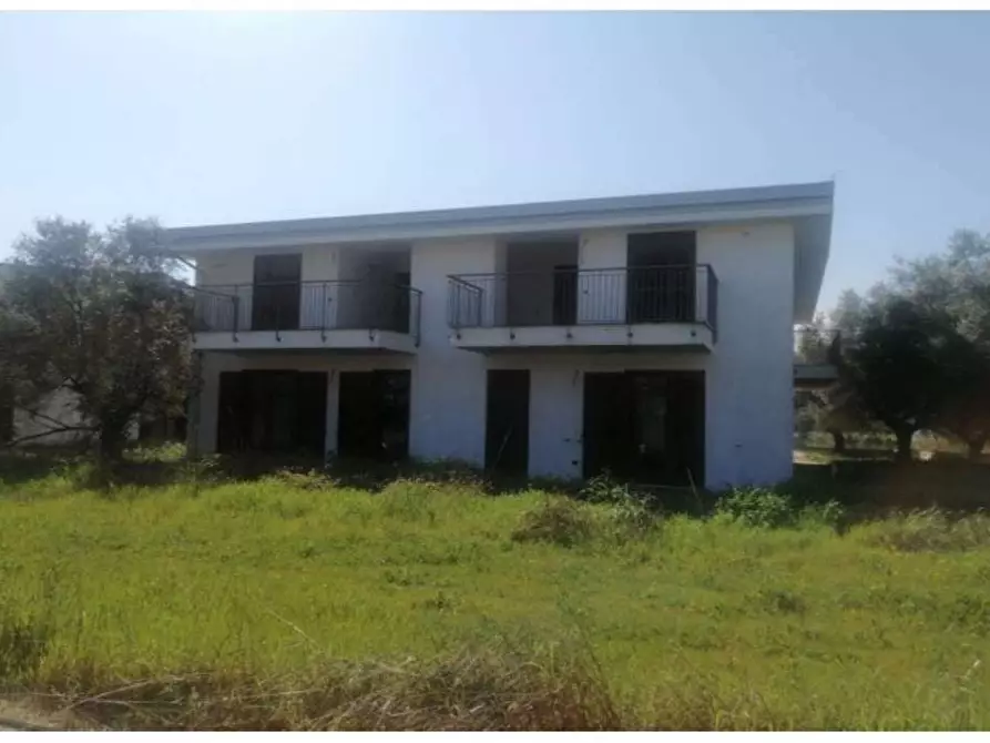 Immagine 6 di Villa in vendita  in Via Tratturo snc, loc. Villa Oliveti a Rosciano