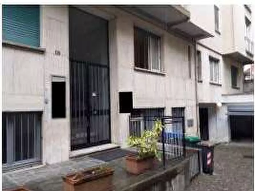 Immagine 1 di Appartamento in vendita  in Via vincenzo dandolo 19 a Varese