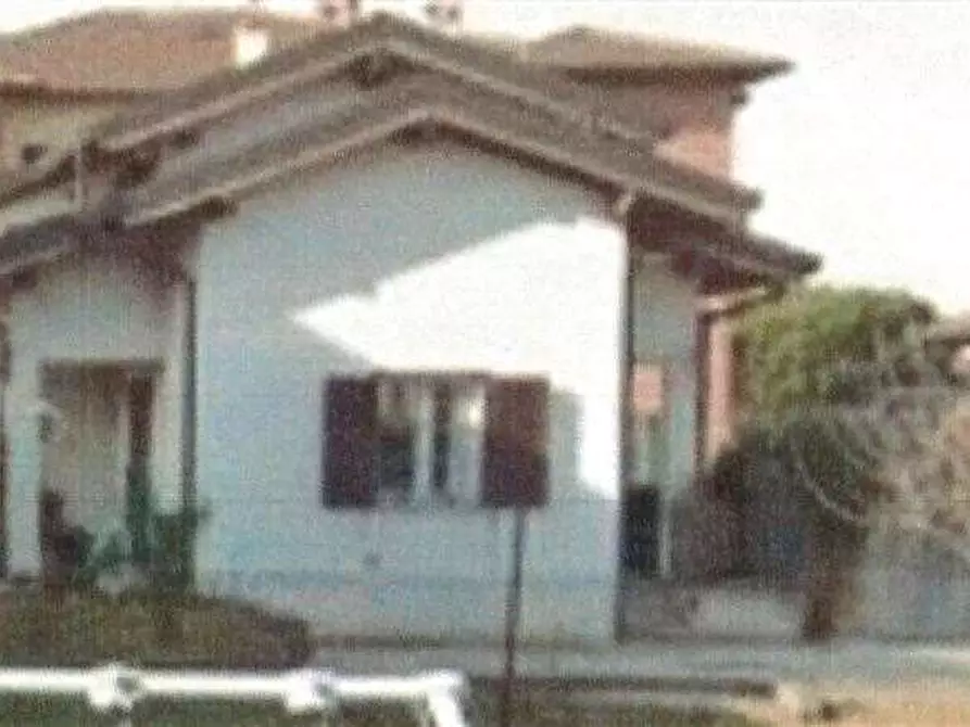 Immagine 1 di Appartamento in vendita  in Via IV Novembre 11 a Turate