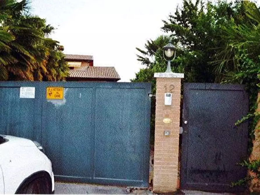 Immagine 2 di Villa in vendita  in Via Fogazzaro 12 a Padova
